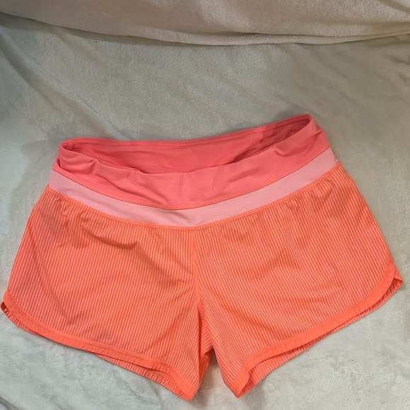 Lululemon, size 8 - Picture 2 of 2